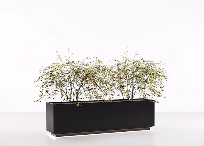 Interno vaso in metallo Modularte con luce LED integrata, dettaglio della struttura per la mimesi della sorgente luminosa e del terriccio.